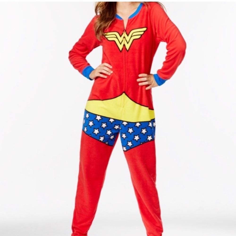 Wonder Woman RED fleece one piece body suit zip up Onesie PJS footed costume Lg